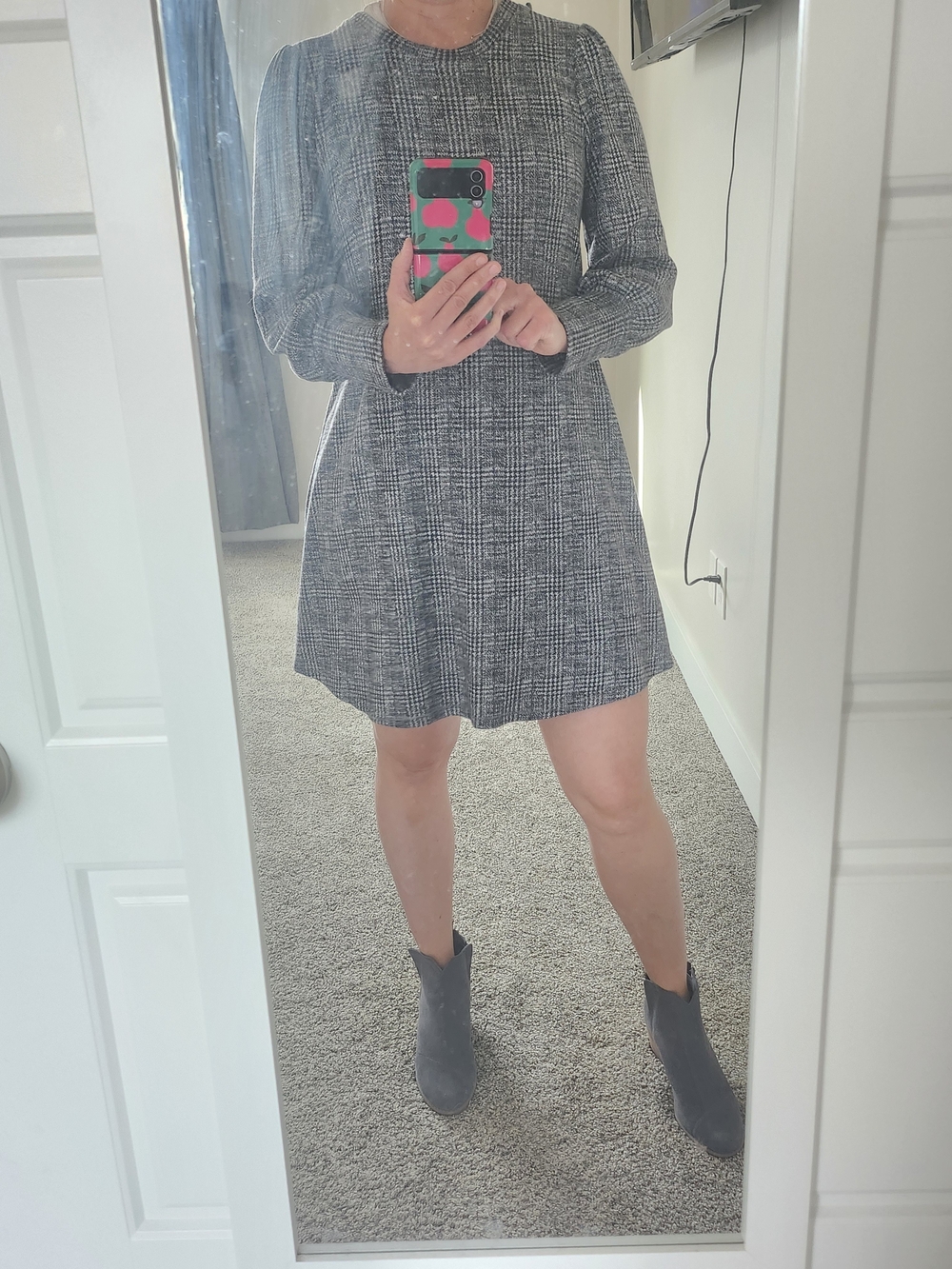 Textured Gray Plaid Long-Sleeve Mini Dress